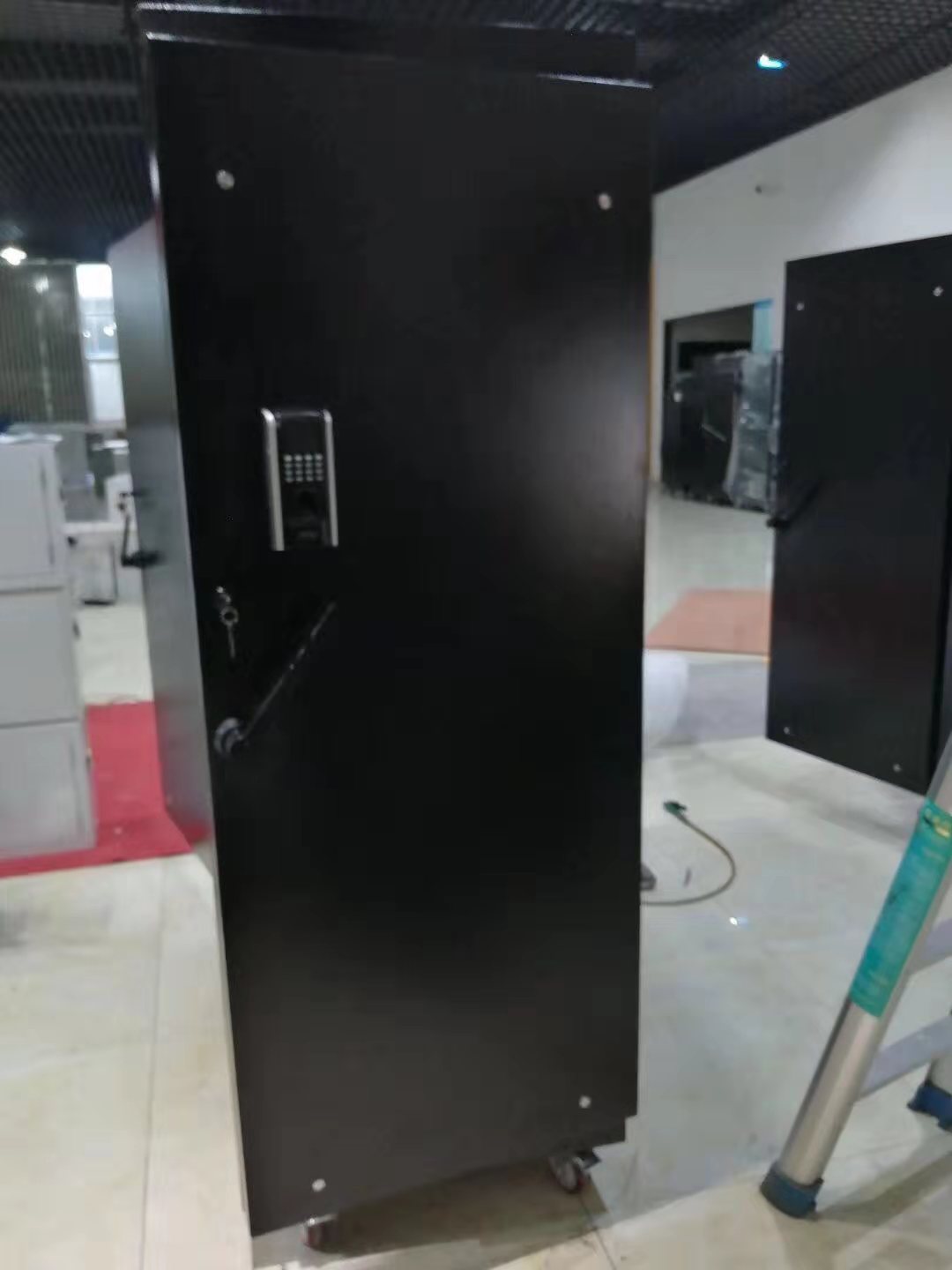 指紋密碼屏蔽機櫃